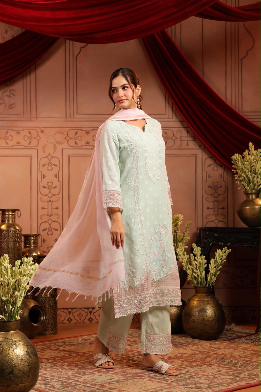 🌷 HARINI — A Whisper of Timeless Luxury 🌷