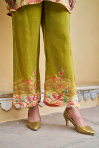 🌿 Madhuban — Where Festive Elegance Meets Timeless Charm