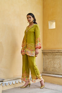 🌿 Madhuban — Where Festive Elegance Meets Timeless Charm